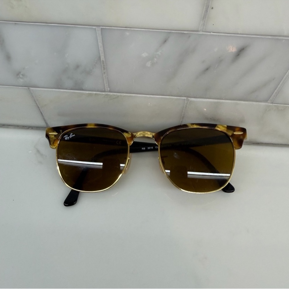 Ray-Ban✨Clubmaster Classic Tortoise Sunglasses